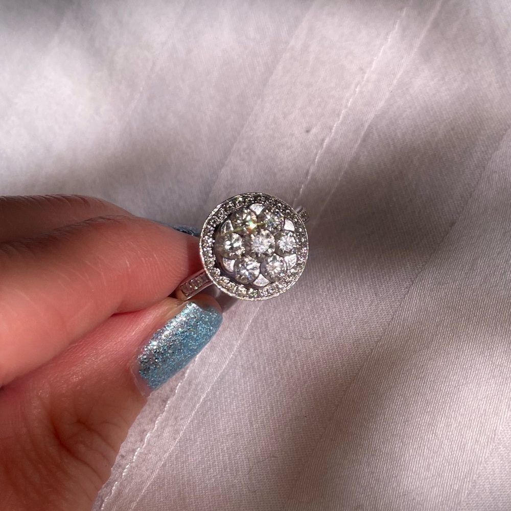 Diamond Ring - Picture 2 of 10